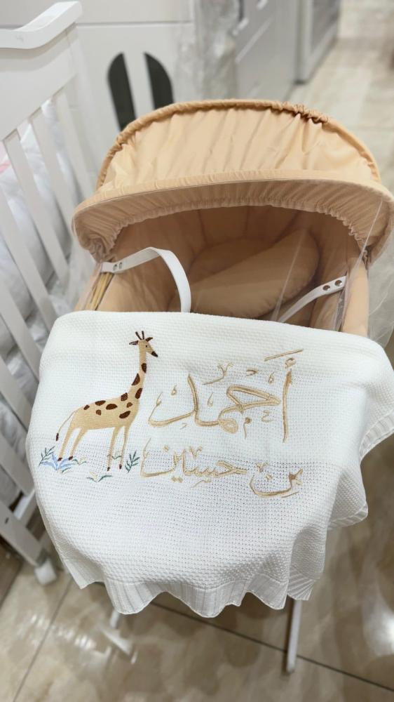 سرير مواليد
