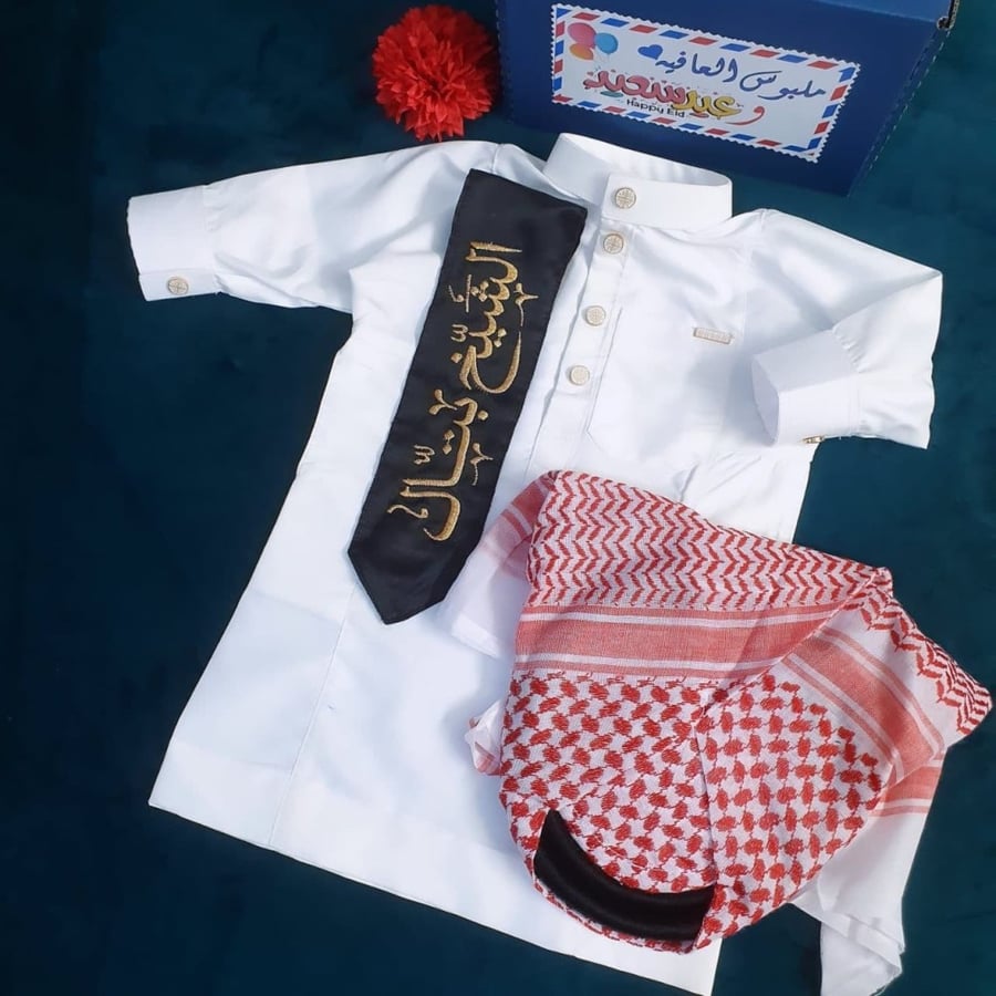 ثوب مواليد