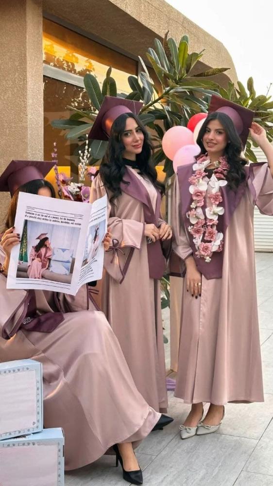 عباية تخرج لون روز قولد-متجر فرح