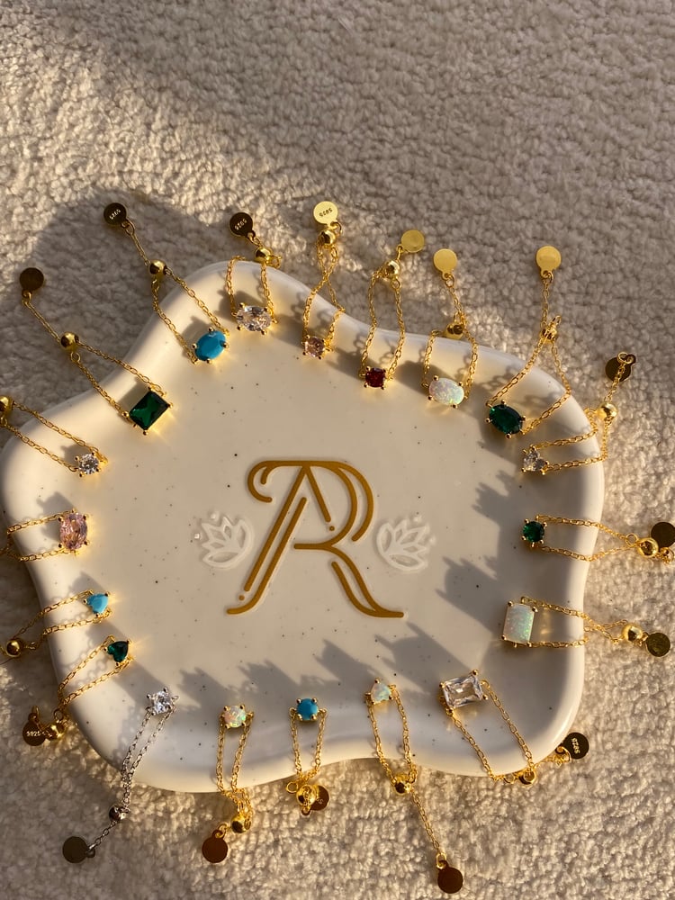 Free size rings
