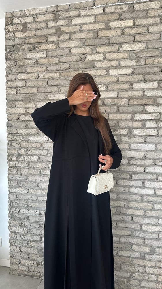 عبايه Y2 مع فستان داخلي