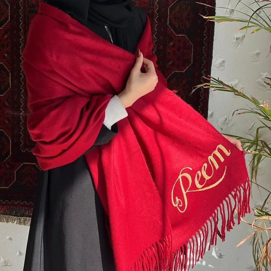 شال نسائي أنيق للشتاء بالاسم