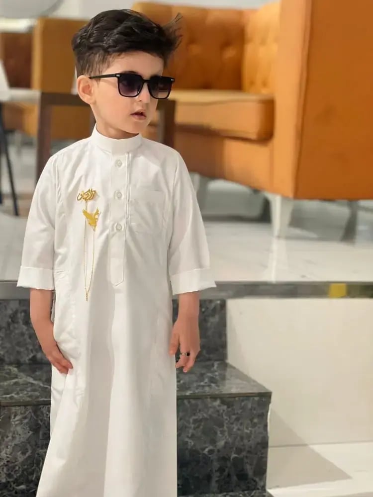 بروش الصقر بالاسم
