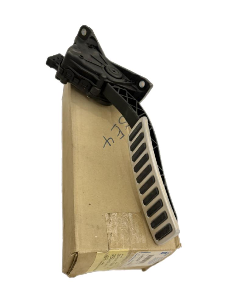دعسة بنزين SS 7-13 جديد GM