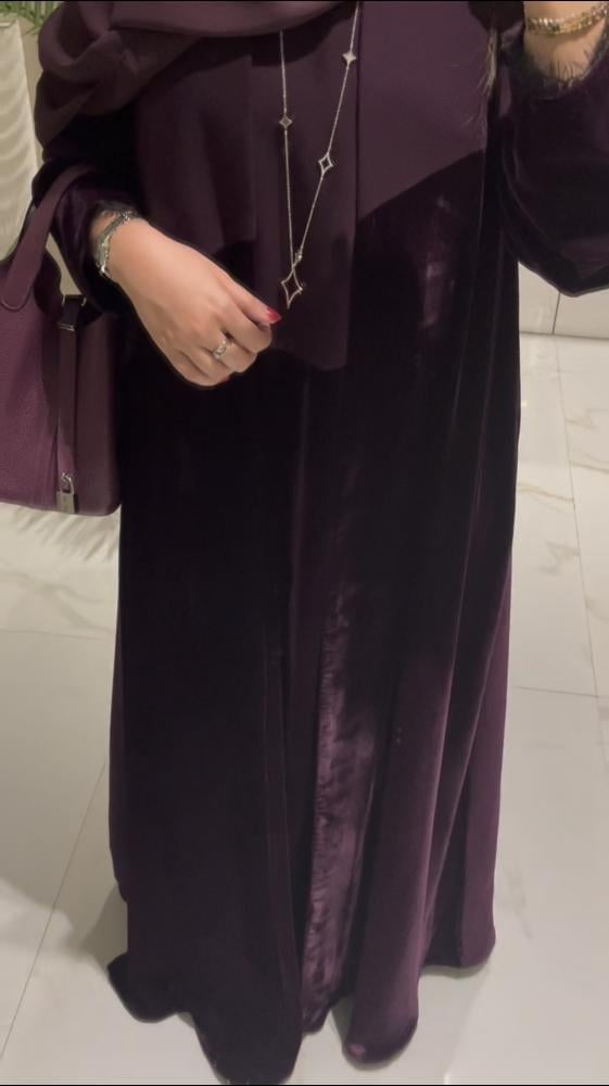 عباية شتوية مخمل راقية