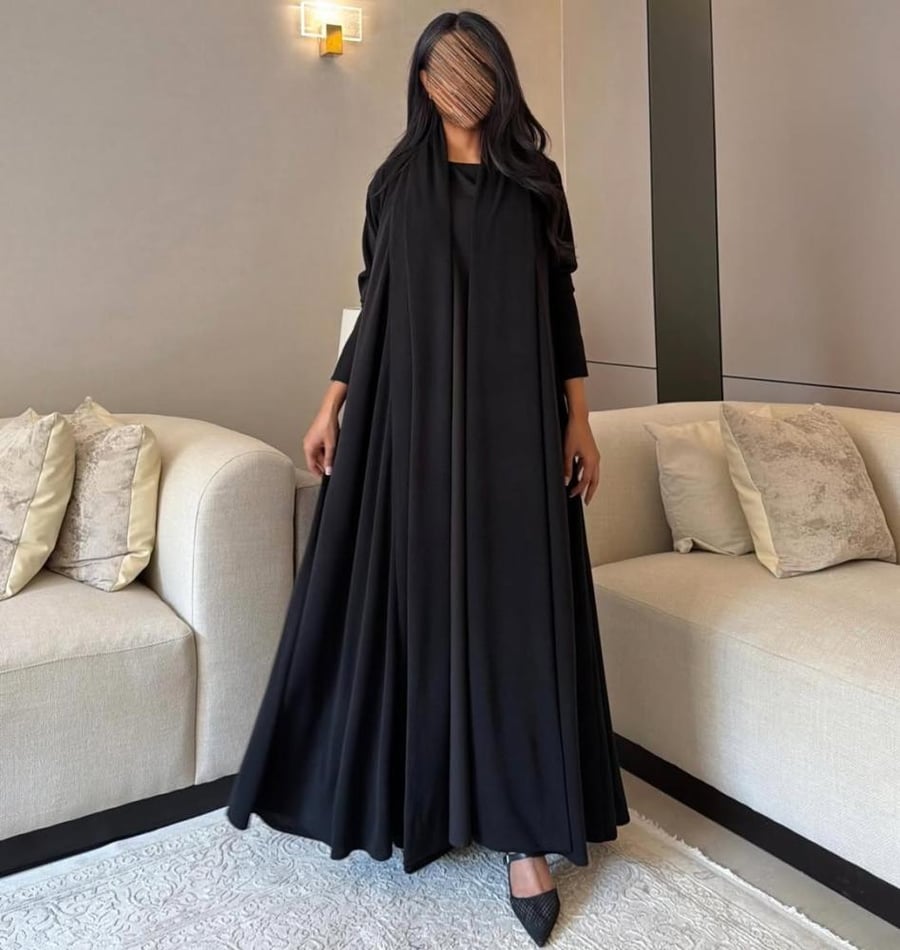 عباية صوف ستريتش اسود كلوش