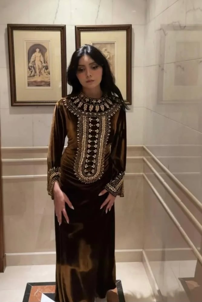 جلابية نسائية حسب الطلب