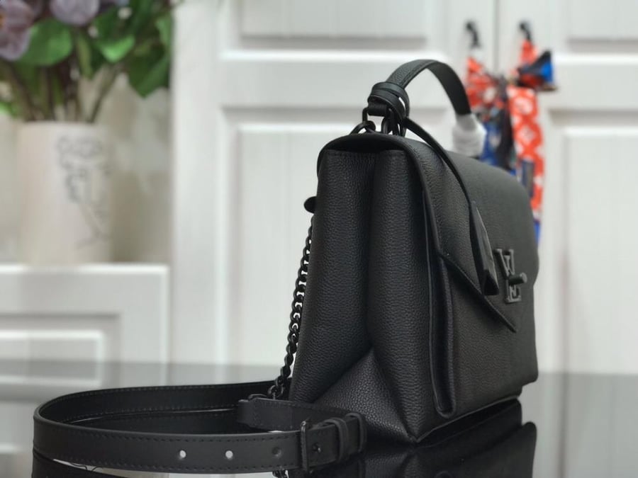 Black Envelope-Flap Top Handle Bag with Shoulder Strap