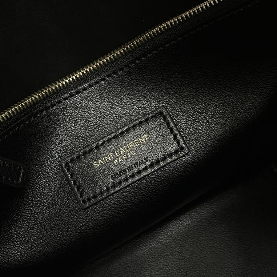 Classic Leather Shoulder Bag