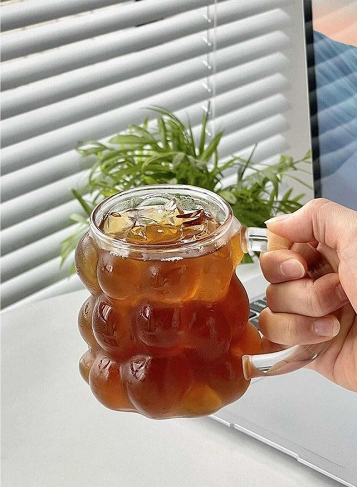 Simple vertical lines water cups