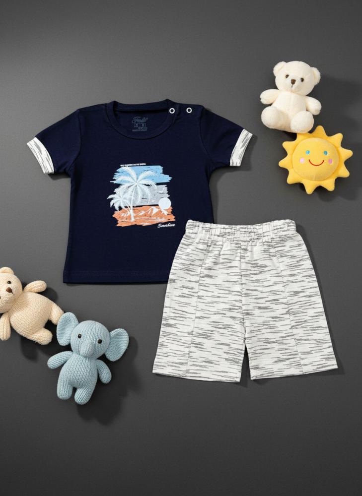 T-Shirt and Shorts. With a "Nature" Theme  -  تي شيرت وشورت بتصميم "الطبيعة".