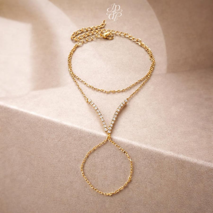 V HandChain