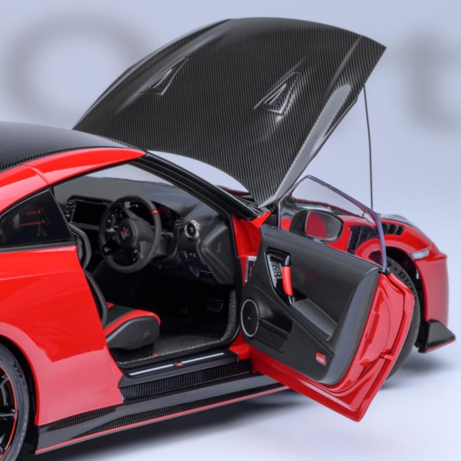 Autoart Nissan GT-R35 Red