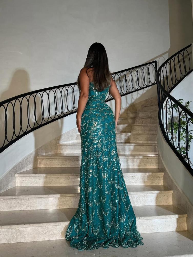 فستان سهرة فخم المناسبات