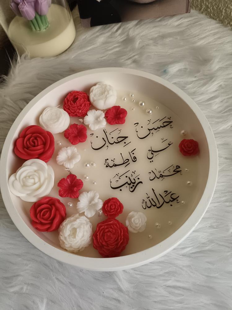 شمعه عائليه اللون حسب الطلب