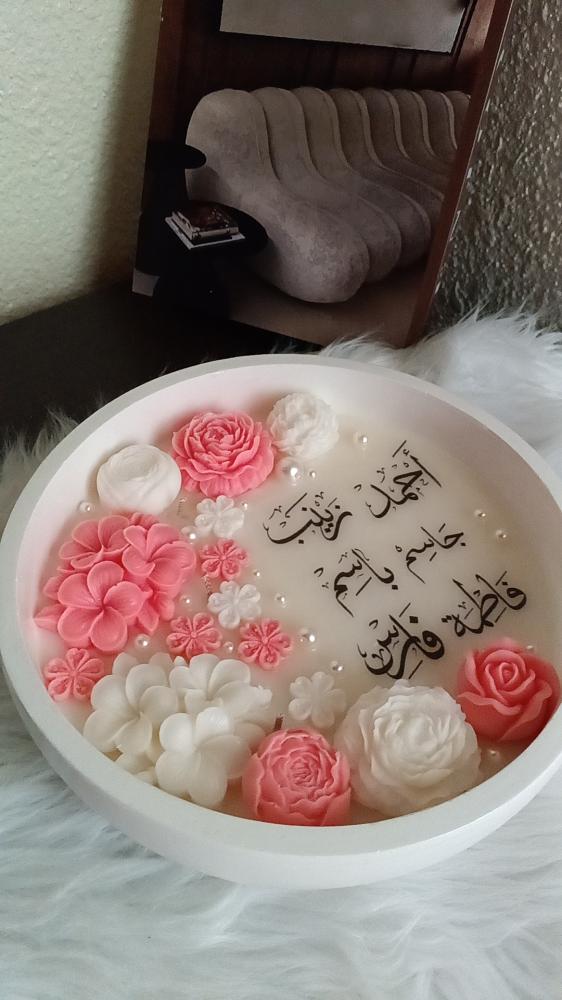 شمعه عائليه اللون حسب الطلب