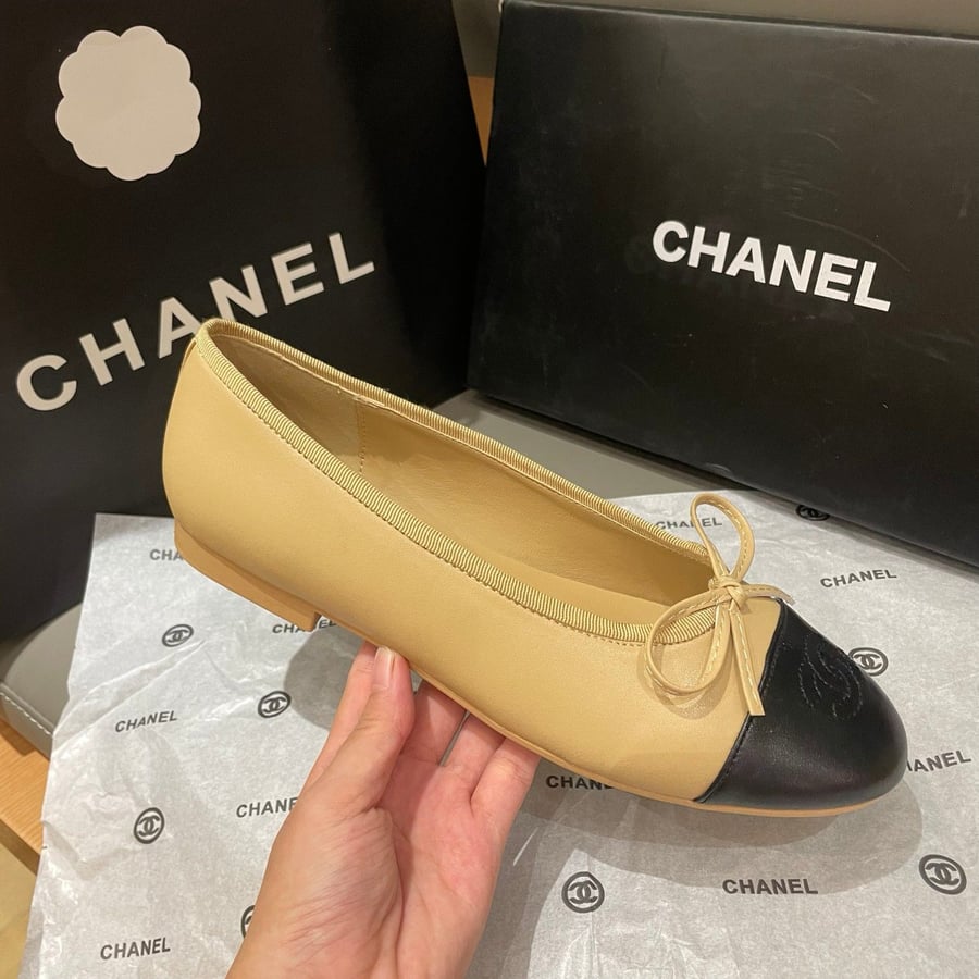 شوز شانيل (Chanel) باليرينا كلاسيكي
