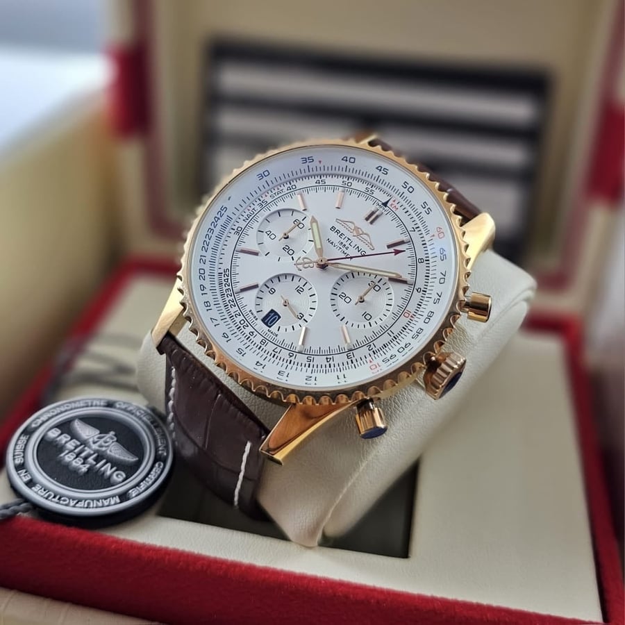 ساعة بريتلينغ نافيتايمر (Breitling Navitimer)