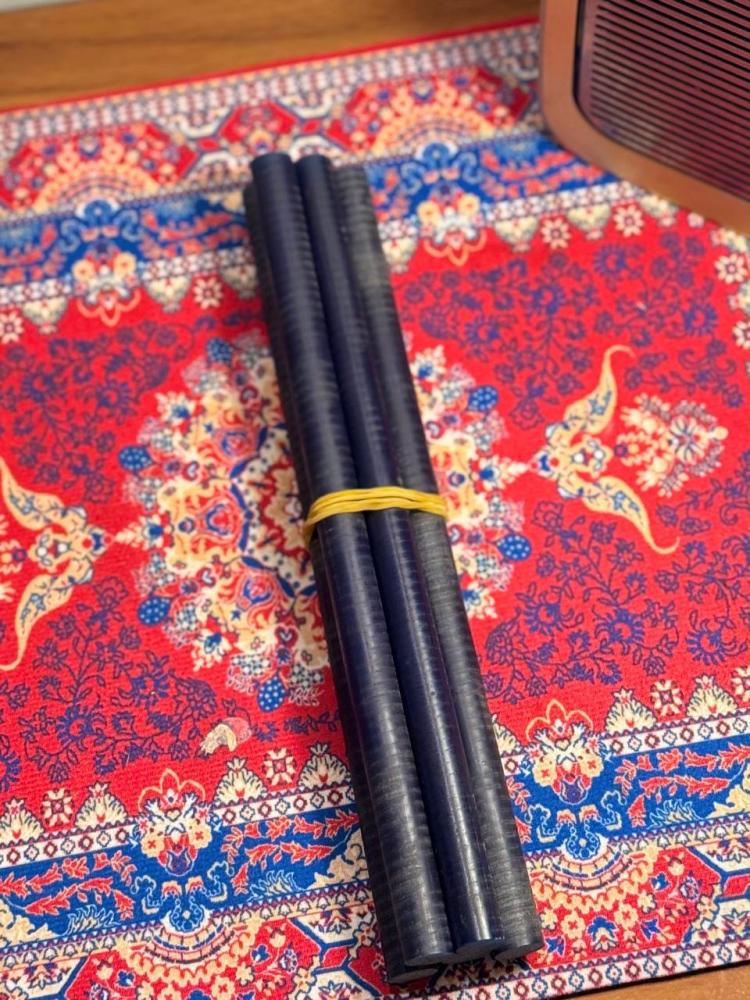 عصي قلاليث فرنسيه