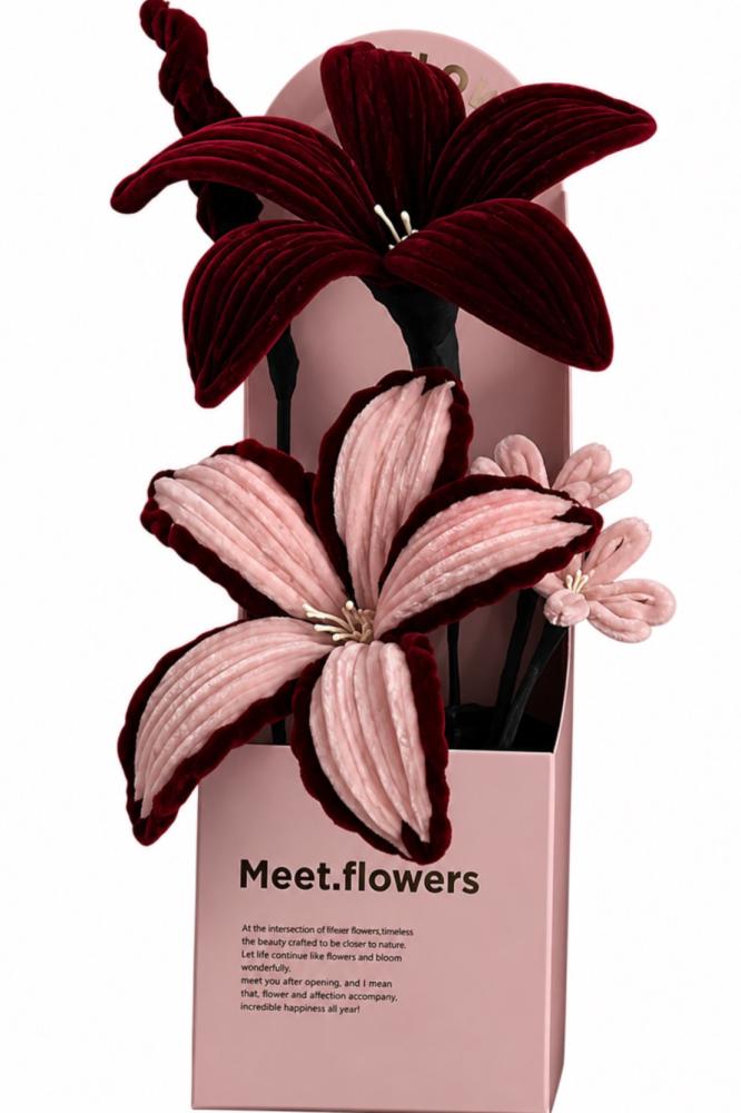Box of Oud and floral perfume