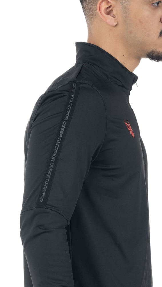 DW Essential Long sleeve 1/4 zip top in Black
