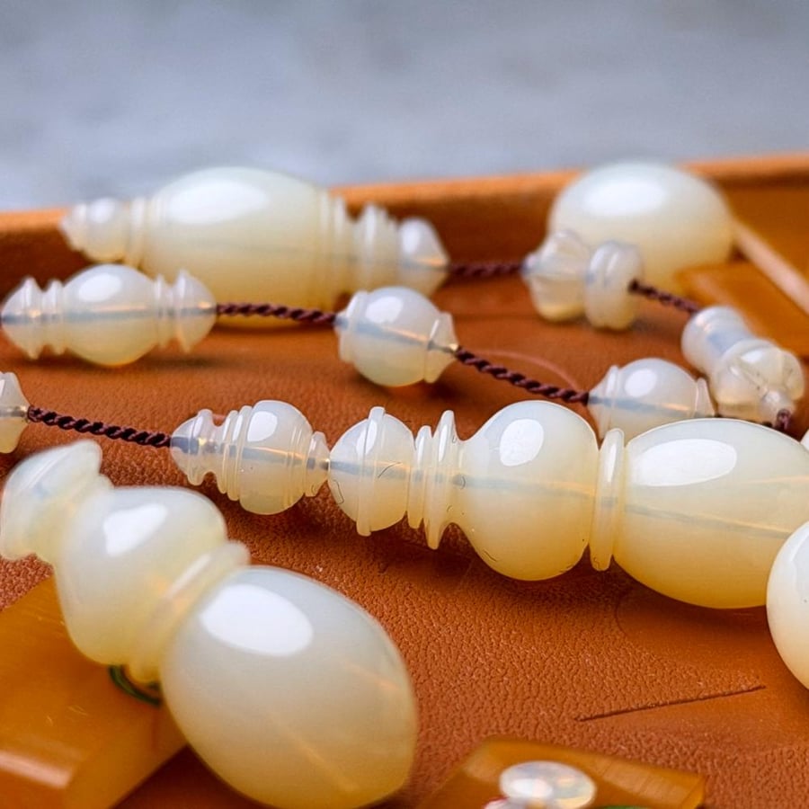 Domeena transparent pearl rosary