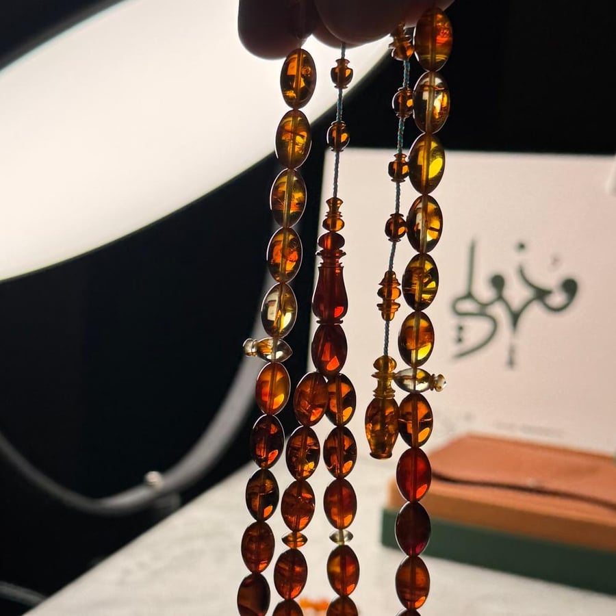 مسباح ترتروك مكرك فاخر من خراطة الزعيم خامة شفافة فريدة