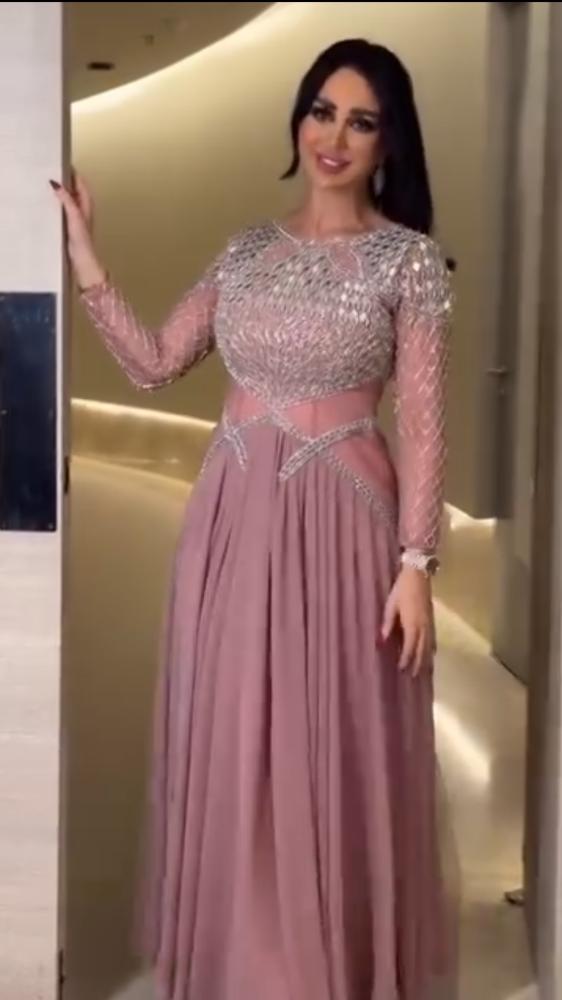 فستان سهره لحمي كرستال