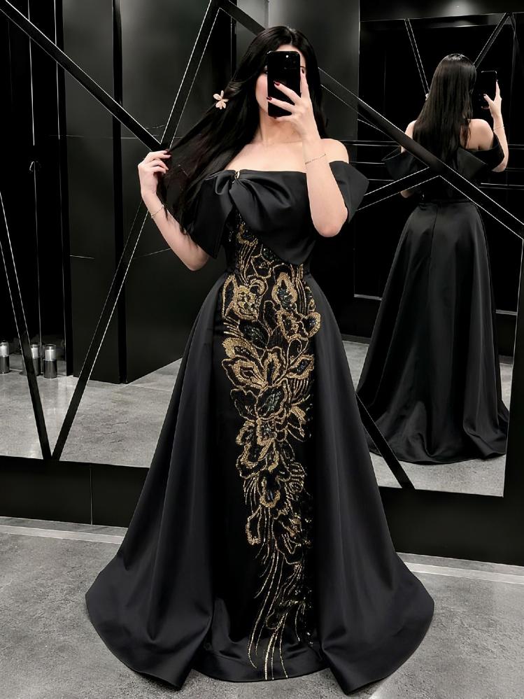 فستان سهرة اسود ميكادو على شك سهرة ممزوج بريش