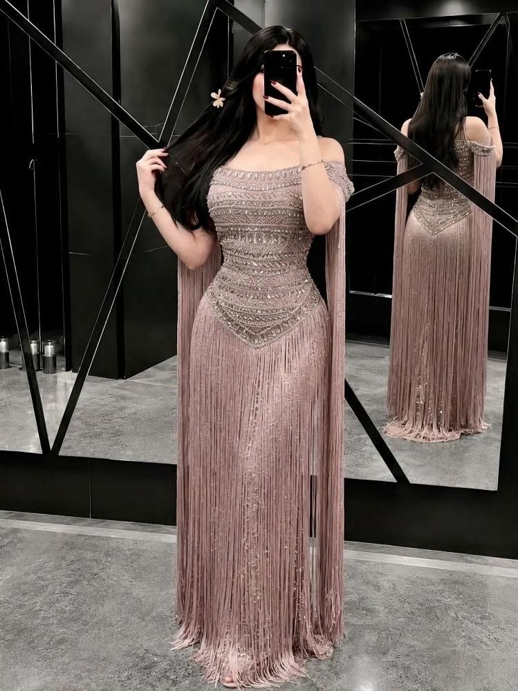 فستان سهرة لحمي هدب تطريز كرستال