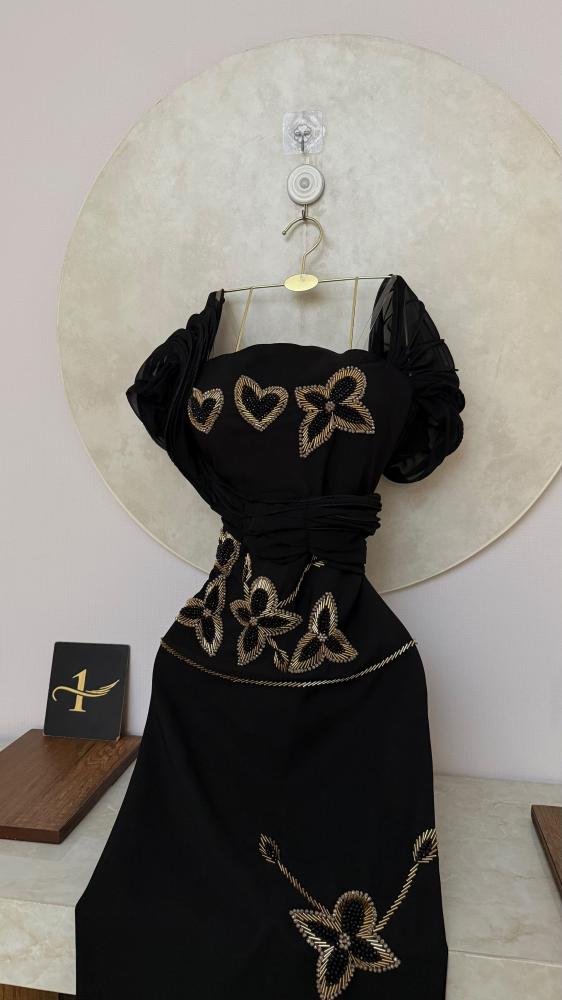 فستان سهرة اسود باربي بتطريزات يدوية راقيه