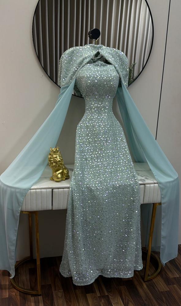 Elegant Tiffany light evening dress with a stylish design