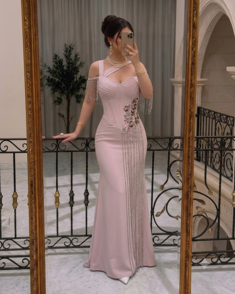 فستان سهره باري مع هدب سلاسل