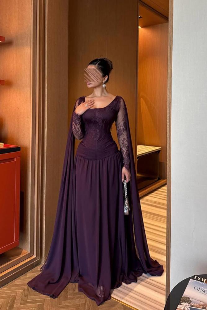 Evening dress chiffon decorated with lace