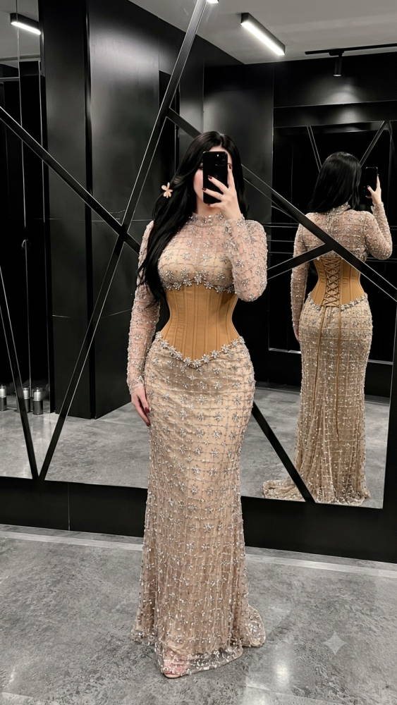 فستان شك سهرة فاخر بتصميم كورسيه باربي