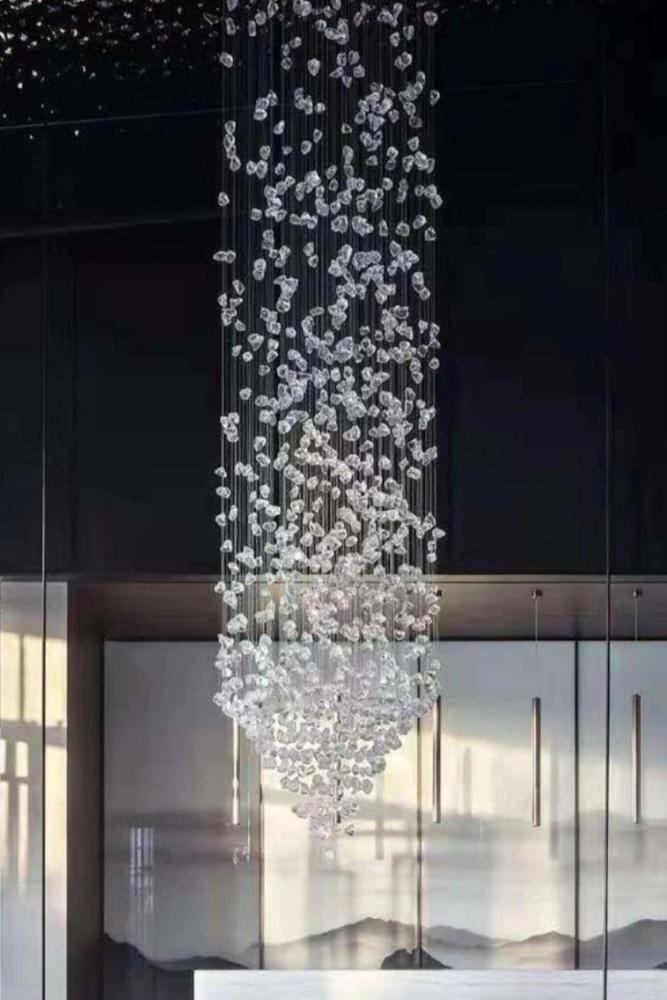 ثريا احجار درج ودبل هايت لون الاحجار شفاف طول 3 متر عدد الاحجار 800 حجر