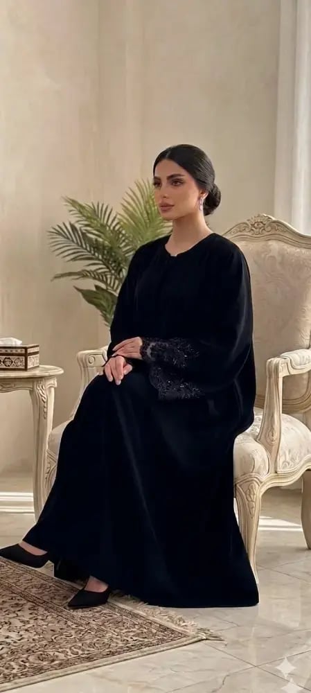 عبايه بقصه كلوش-عباية كلوش مفتوحة- عباية سوداء سادة