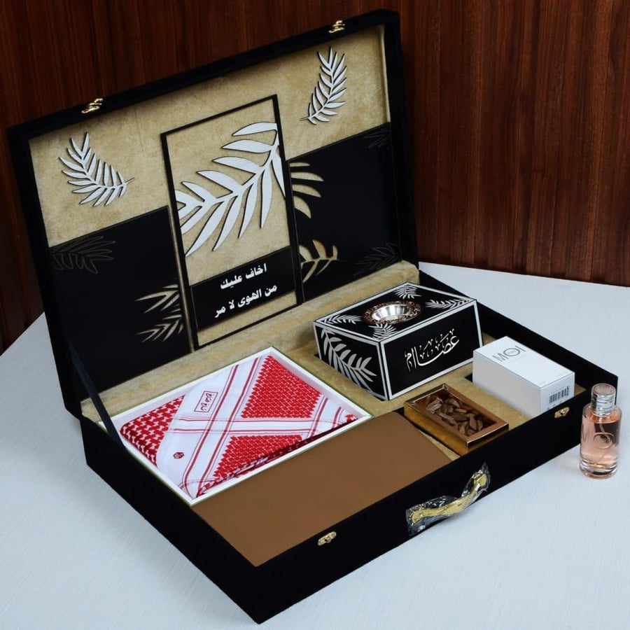 شماغ 2024 من ماركة هشتاغ قطن