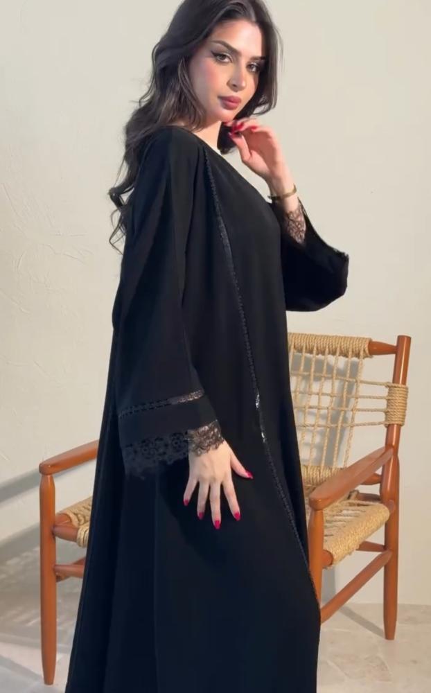 عبايه ملكة