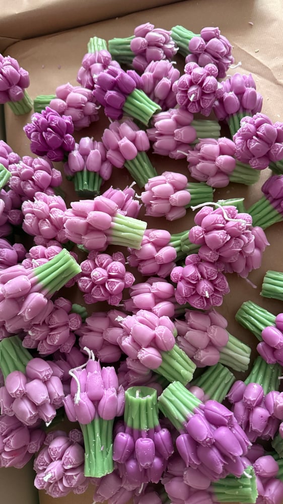 شمعة التوليب المعطرة