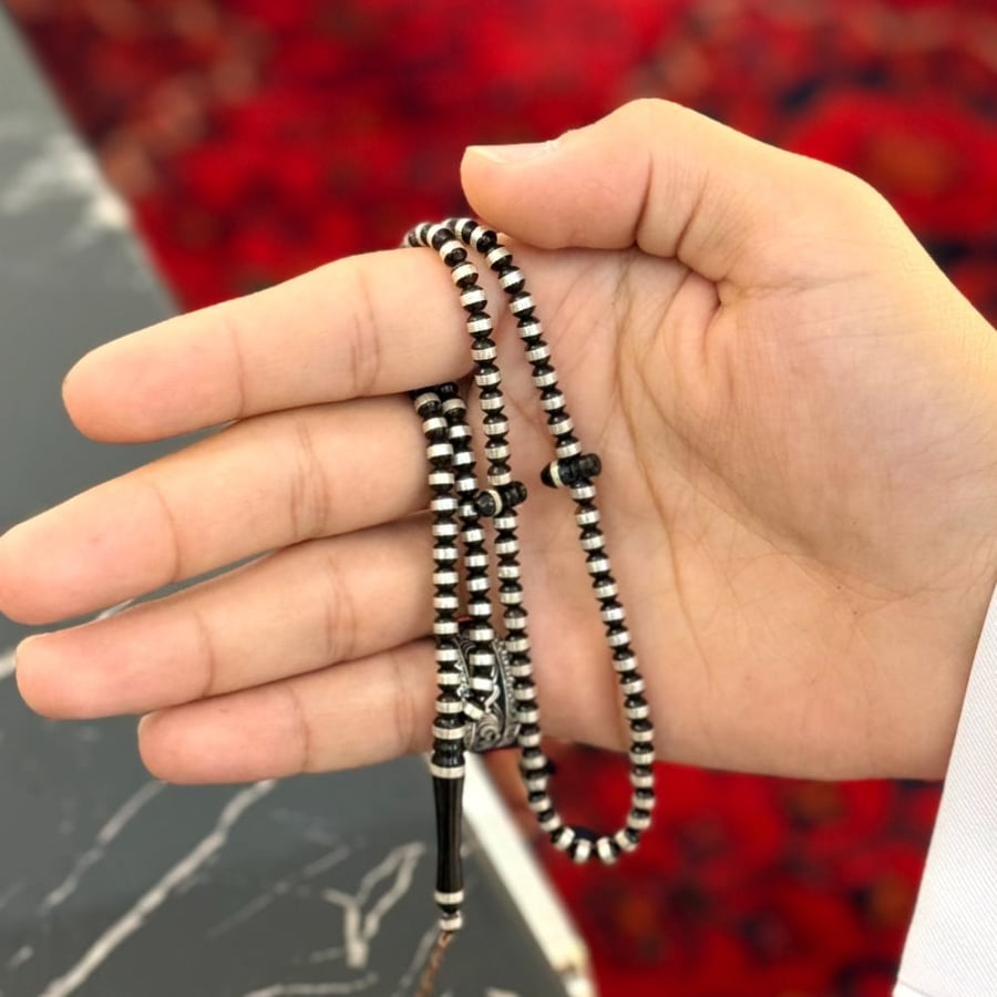 Wooden tasbih with cocobolo inlaid with 925 silver