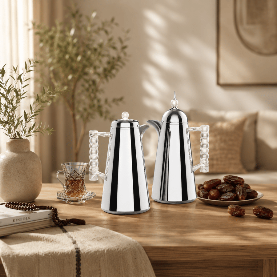 A set of tea and coffee thermoses with an elegant and simple design