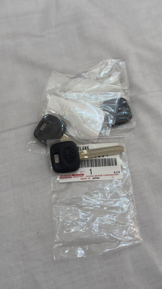 The Abu Jildah key fits the Patrol and Hilux.