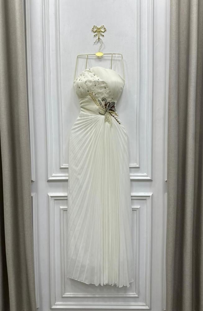 Lailat Al-Qamar dress