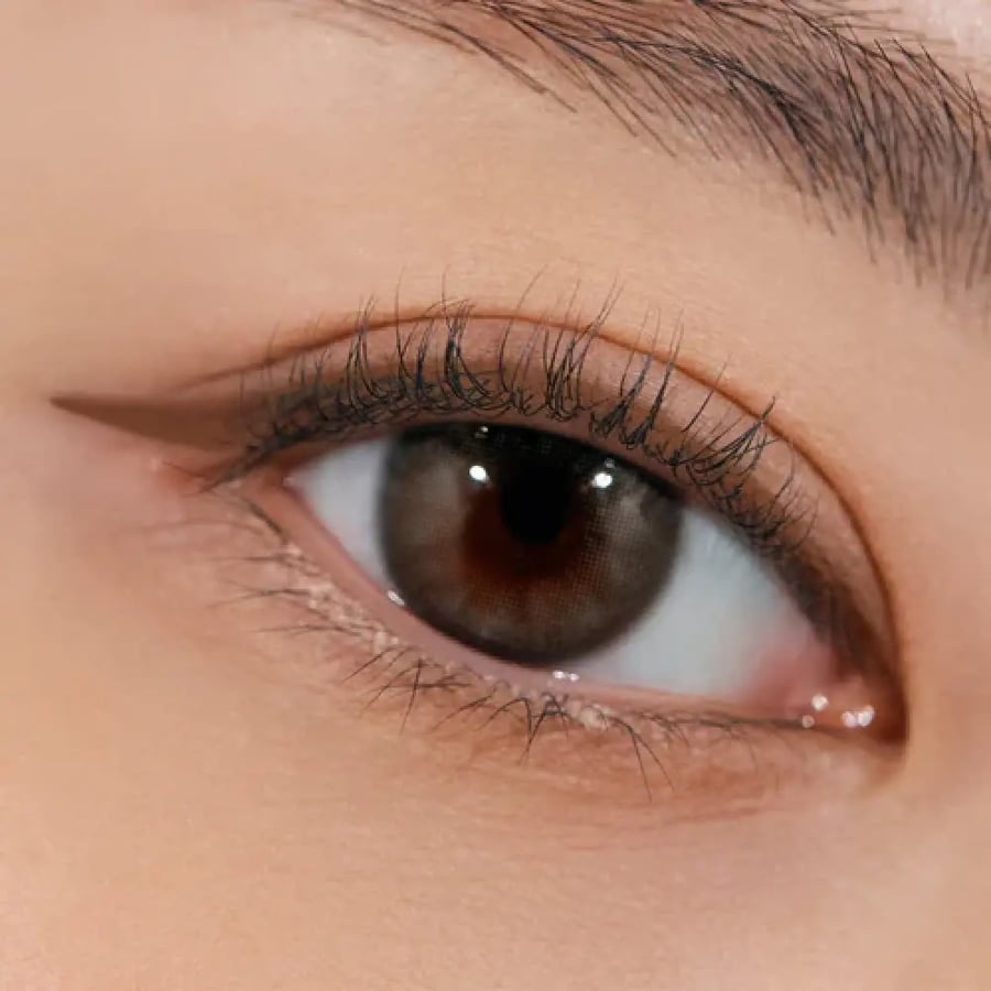 ايلاينر قلم اكستريم جيلبرسو من كليو - 0.35 جرام - 01 Black Brown