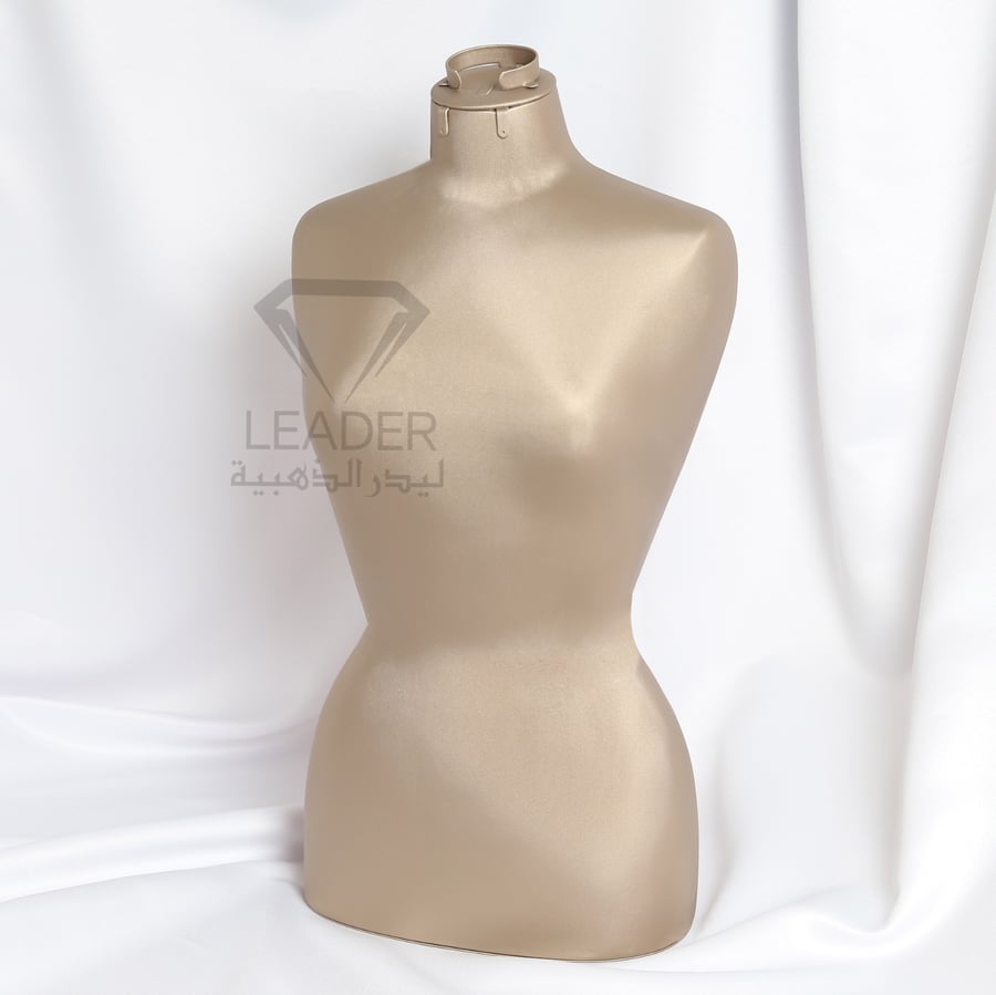 مجسم عرض ذهب نسائي فاخر