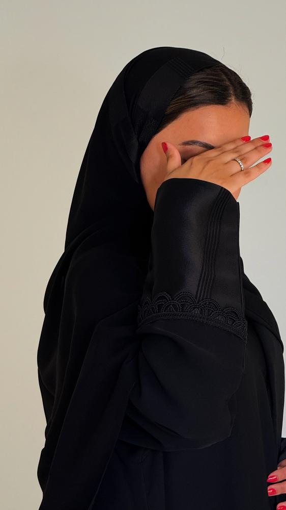 ٣٠٤