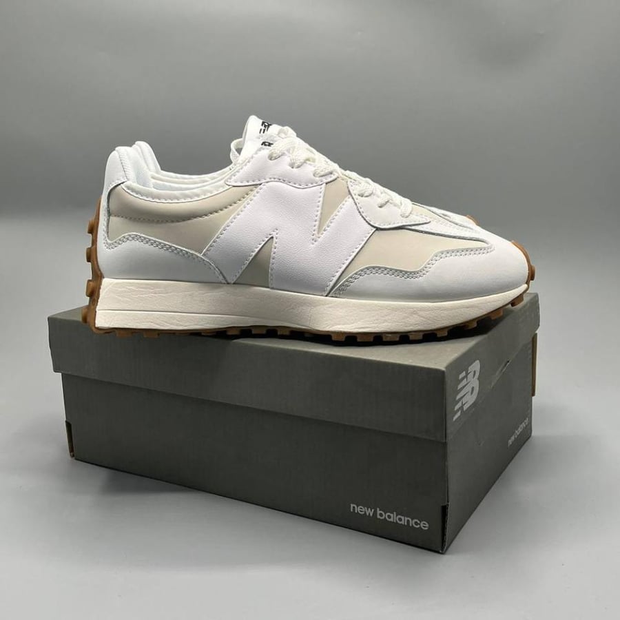 New Balance 327 shoe