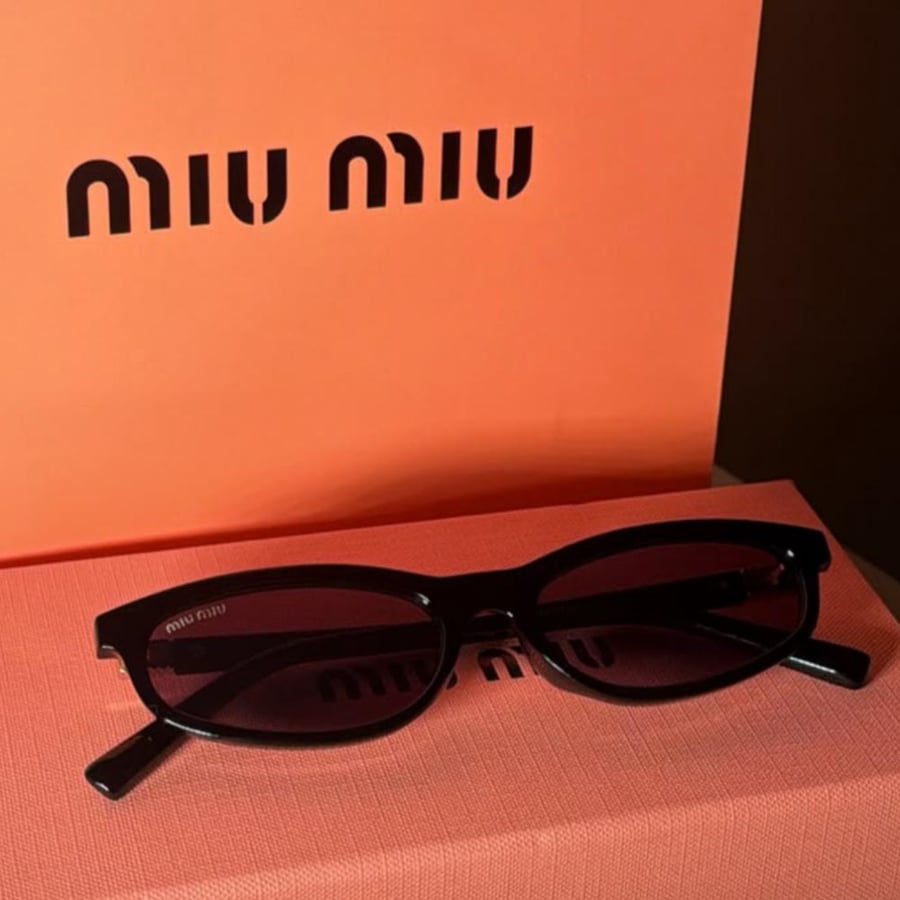 نظارة نسائية MIU MIU