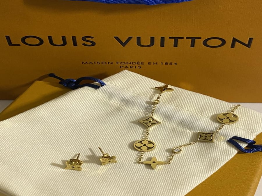 طقم LOUIS VUITTON 1
